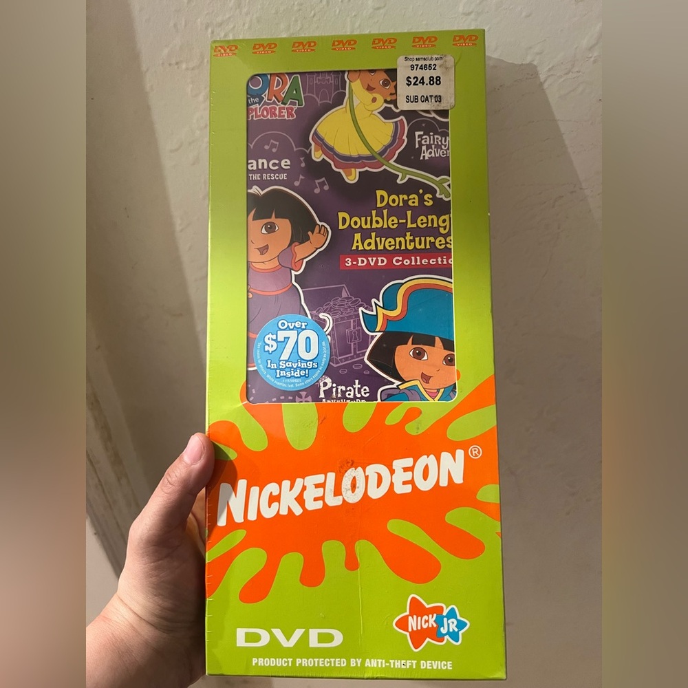 2004 Nickelodeon Dora's Double-Length Adventures DVD Set - Green and Orange